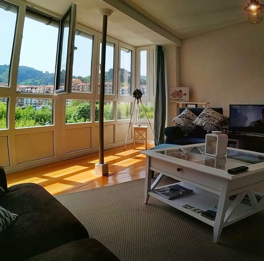 KosmeEtxea y Artza en el Parque Lamera EBI727 Bermeo Exterior foto
